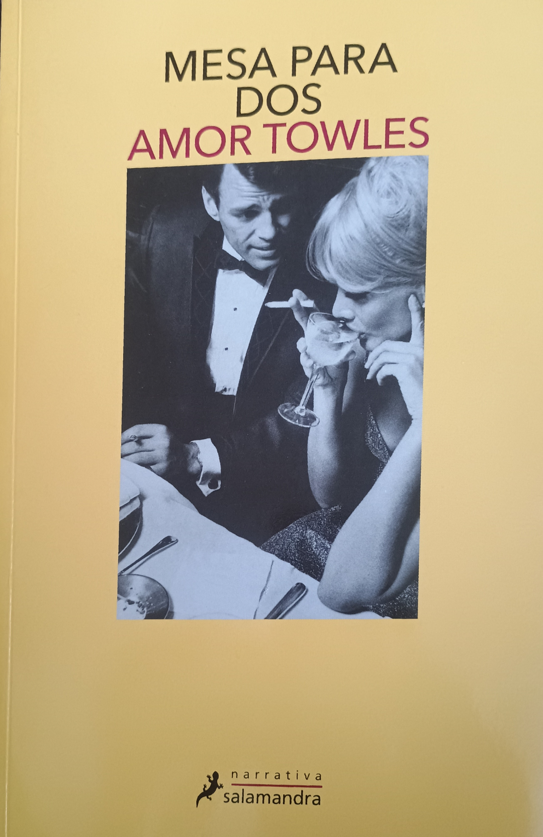 Amor Towles: Mesa para dos (Paperback)