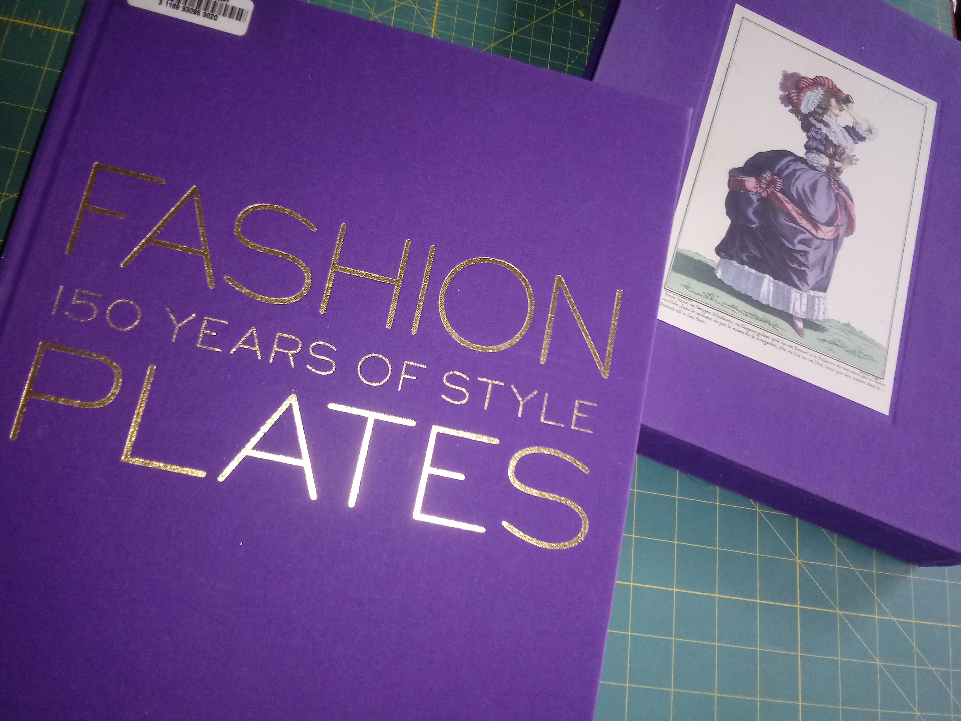 April Calahan, Karen Trivette Cannell, Anna Sui: Fashion Plates (2015, Yale University Press)